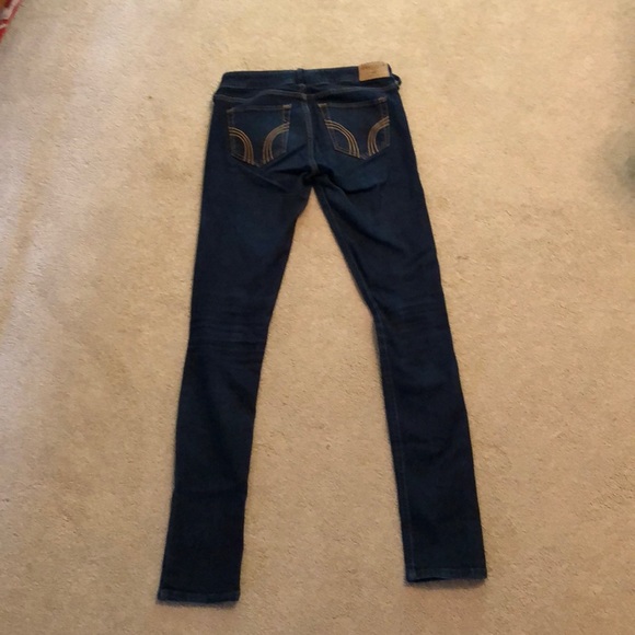 Hollister, Dark wash, low rise jeans - Picture 2 of 2
